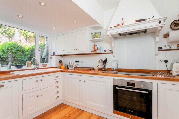 3 Bedroom Detached House For Sale In Bartholomew Street, Hythe, CT21