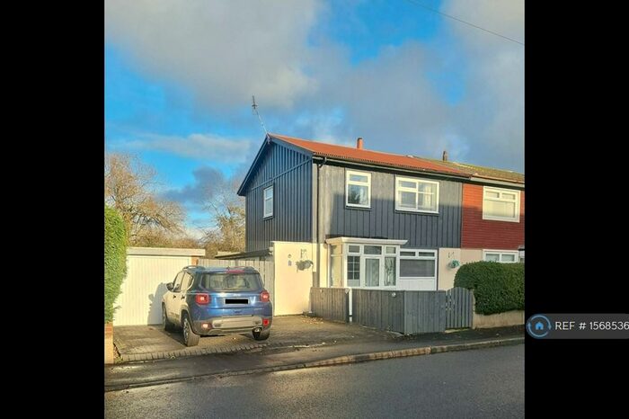 3 Bedroom Semi-Detached House To Rent In Ashleigh Grove, Forest Hall, Newcastle Upon Tyne, NE12