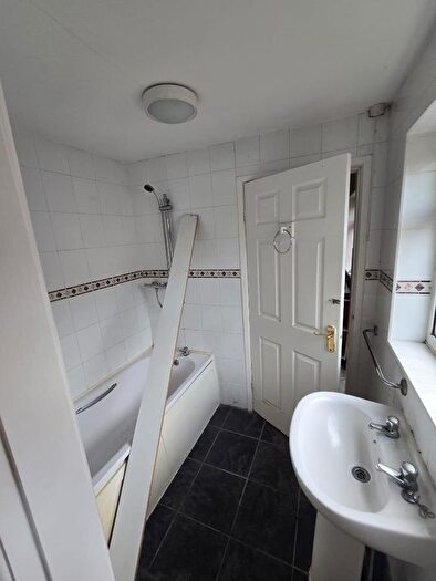 2 Bedroom Terraced House For Sale In Bentley Lane, Walsall, WS2