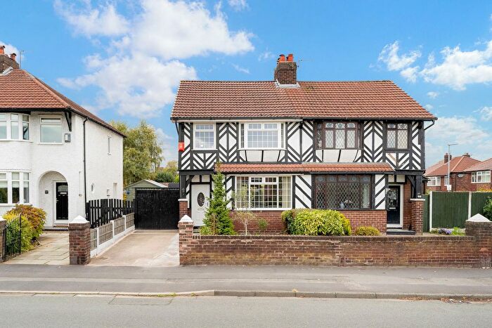 3 Bedroom Semi Detached House For Sale In Derby Road, Widnes, WA8