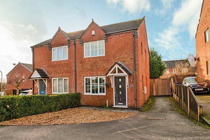 3 Bedroom Semi Detached House For Sale In Bromley Close, Hednesford, Cannock, WS12