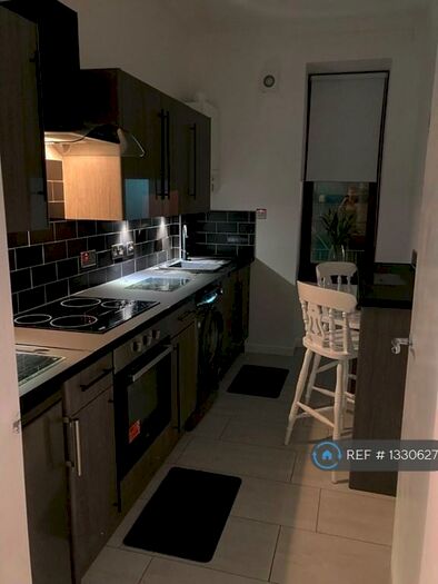 1 Bedroom Flat To Rent In Clarence Street, Paisley, PA1