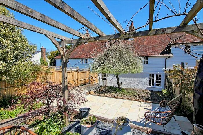 3 Bedroom Cottage For Sale In Johns Cross Road, Robertsbridge, TN32