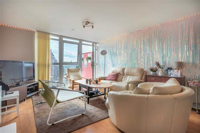 3 Bedroom Maisonette To Rent In Thornton Street, Newcastle Upon Tyne, NE1