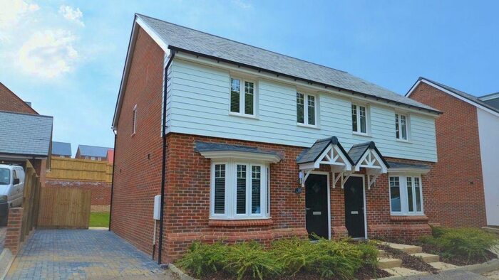 3 Bedroom Semi-Detached House To Rent In Gracelands Drive, Bexhill-On-Sea, TN39