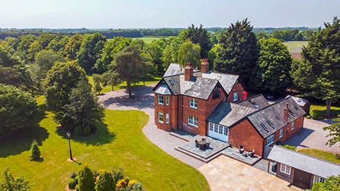 6 Bedroom Property For Sale In Gullicote Lane, Hanwell, OX17