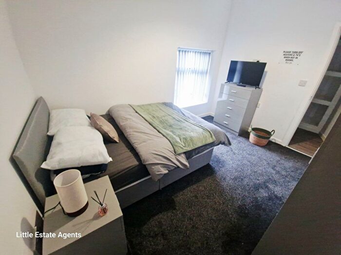 1 Bedroom Flat To Rent In Claughton Street, St. Helens, WA10