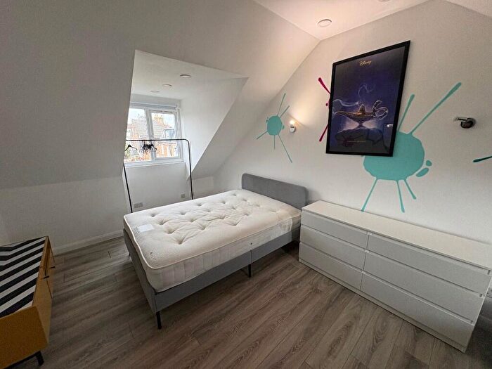 1 Bedroom Flat To Rent In King Street, London, N2