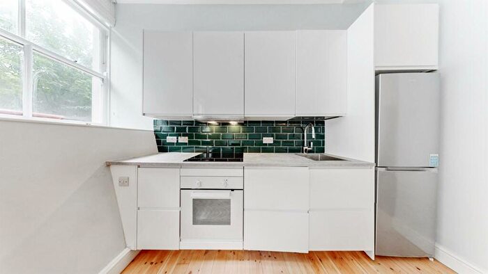 2 Bedroom Apartment To Rent In Gosset Street, Bethnal Green, E2