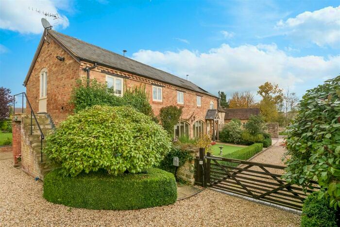 3 Bedroom Barn Conversion For Sale In Blackwell, Shipston-on-Stour, CV36