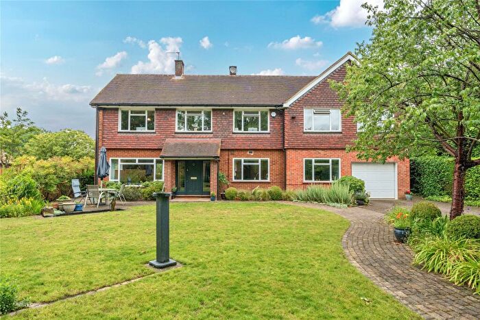 4 Bedroom Detached House For Sale In Leas Green, Chislehurst, BR7