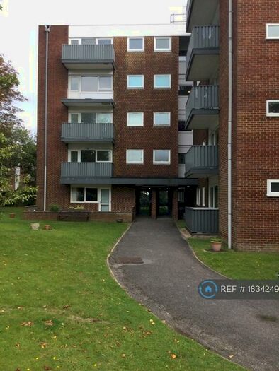 1 Bedroom Flat To Rent In Tower House, Burgess Hill, RH15