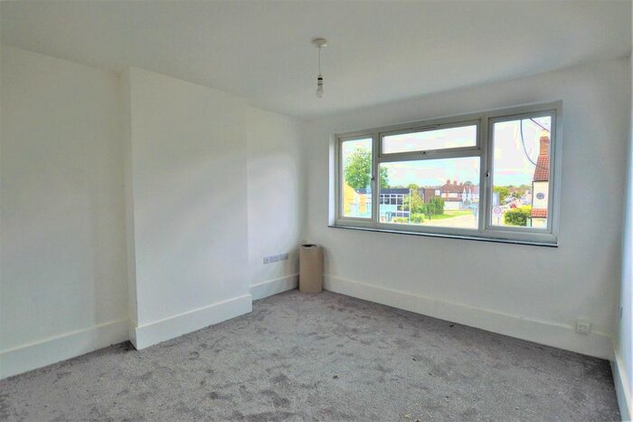 1 Bedroom Flat To Rent In New Road, Croxley Green, Rickmansworth, WD3
