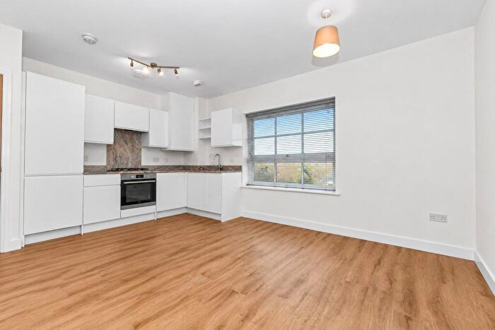 1 Bedroom Flat For Sale In High Street, Bitton, BS30