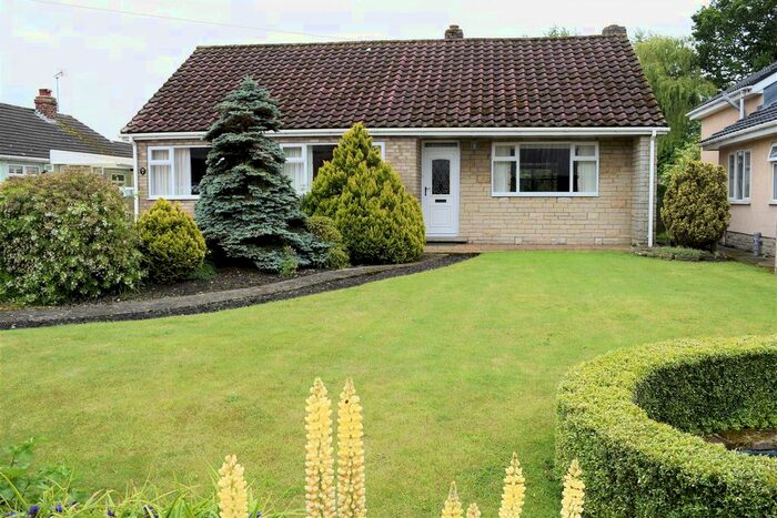 3 Bedroom Bungalow For Sale In Easthall Road, North Kelsey, Market Rasen, LN7