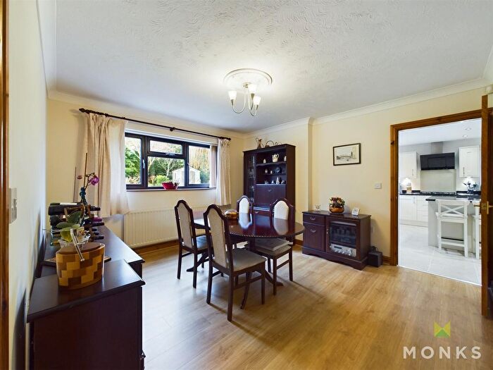 4 Bedroom Detached House For Sale In Watkin Drive, Oswestry, SY11