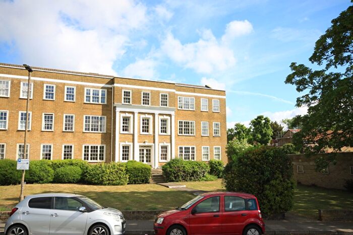 2 Bedroom Flat For Sale In Parkside, Vanbrugh Fields, London, SE3