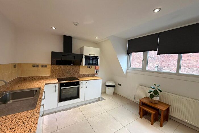 1 Bedroom Apartment To Rent In Hounds Gate, NG1