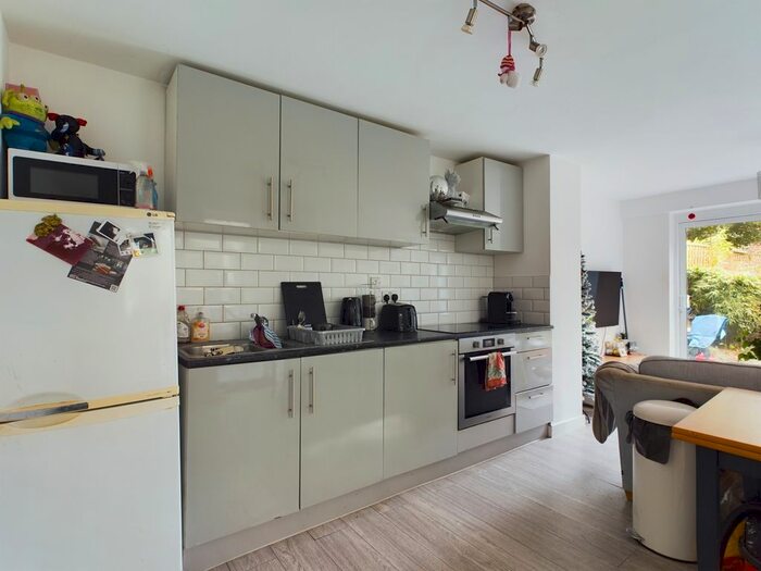 1 Bedroom Flat To Rent In Harrington Villas, Brighton, BN1