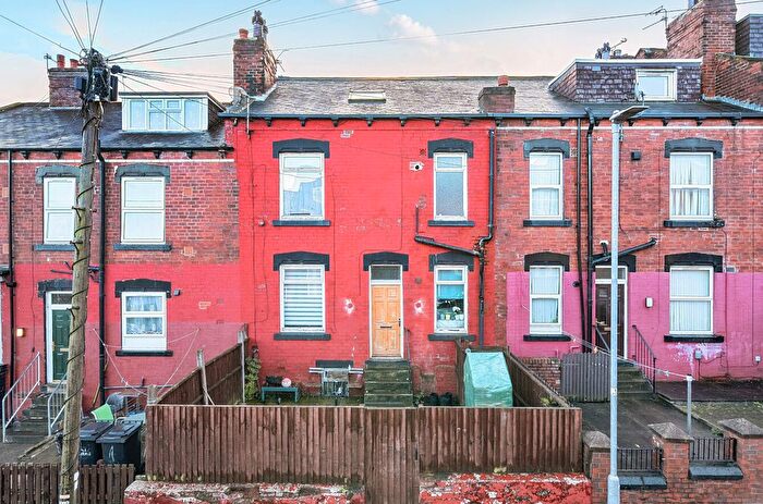 2 Bedroom Terraced House For Sale In Gilpin Terrace, Leeds, West Yorkshire, LS12