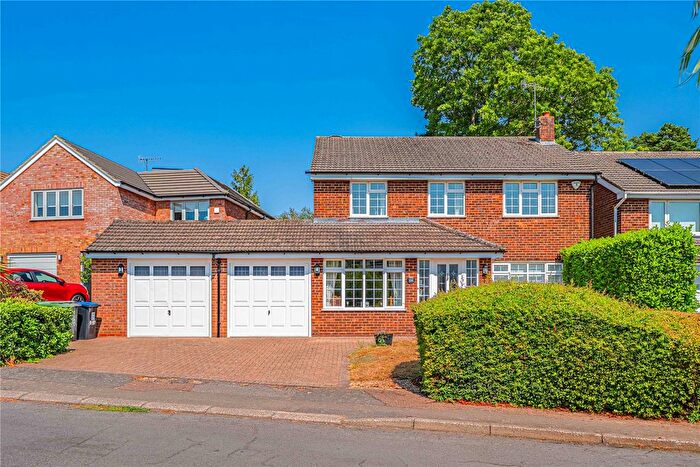 4 Bedroom Detached House For Sale In Green End Road, Boxmoor, Hemel Hempstead, Hertfordshire, HP1