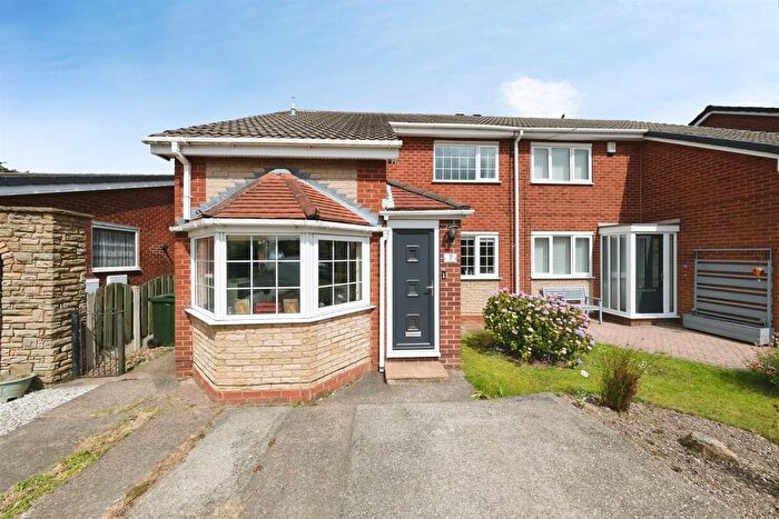 3 Bedroom Semi-Detached House For Sale In Broom Close, Wath-Upon-Dearne, Rotherham, S63