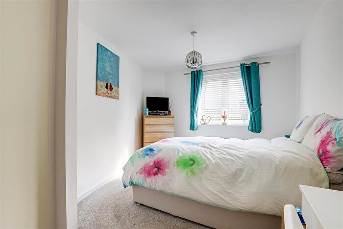 2 Bedroom Flat For Sale In Dukes Court, Portland Road, Hucknall, Nottinghamshire, NG15