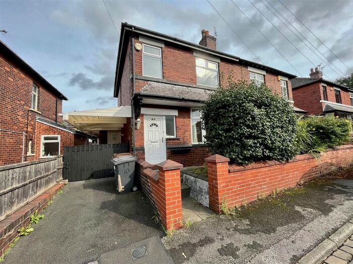 3 Bedroom Semi-Detached House To Rent In West View Grove, Whitefield, Manchester, M45