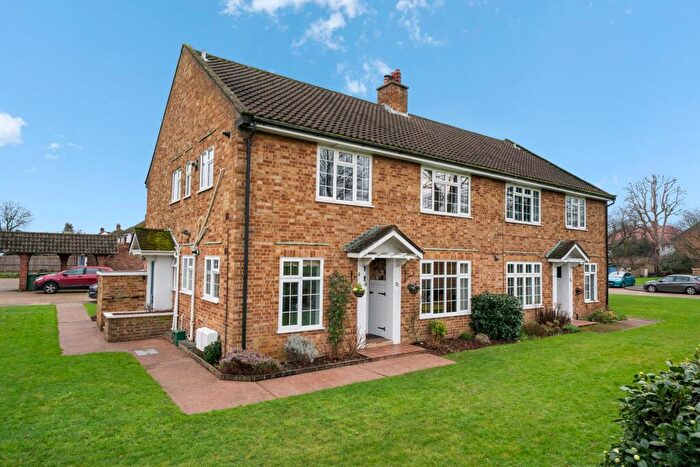 2 Bedroom Maisonette For Sale In Giggs Hill Gardens, Thames Ditton, KT7