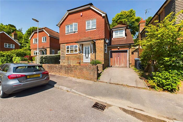 4 Bedroom Detached House To Rent In Richmond Way, East Grinstead, West Sussex, RH19