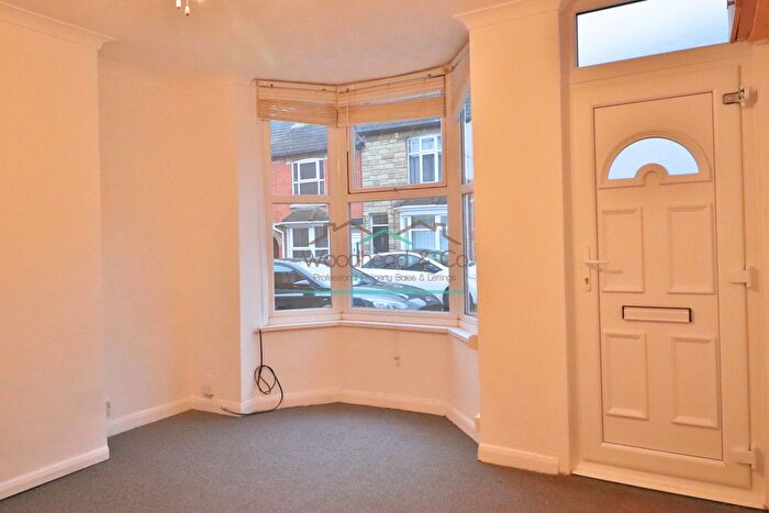 2 Bedroom Terraced House To Rent In Jubilee Street, Wellingborough, NN9