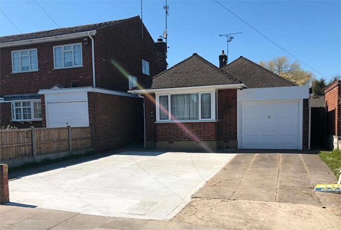 2 Bedroom Detached Bungalow To Rent In Eastbourne Grove, Westcliff-on-Sea, Westcliff-on-Sea, Essex., SS0
