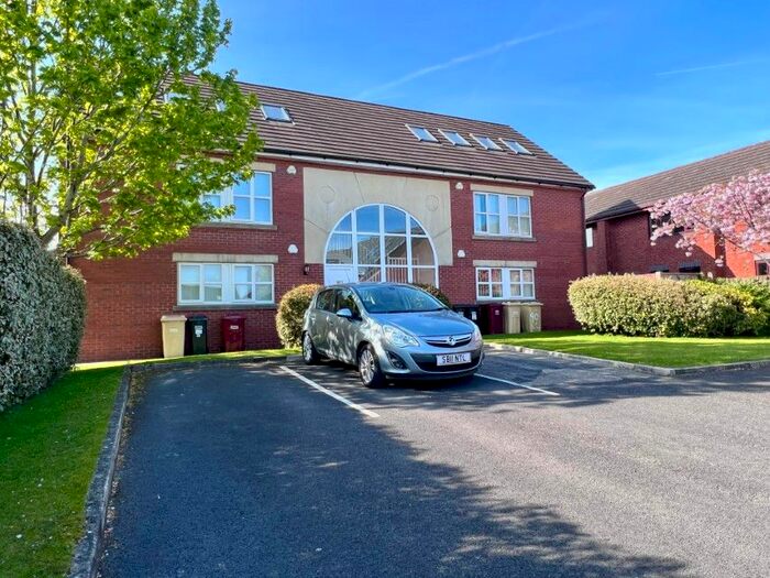 2 Bedroom Flat To Rent In Richmond Street, Bolton, BL6