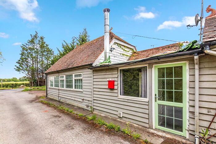 3 Bedroom Property For Sale In The Barn And The Stables, Sevenacres, Smallfield Road, Horne, Horley, Surrey, RH6