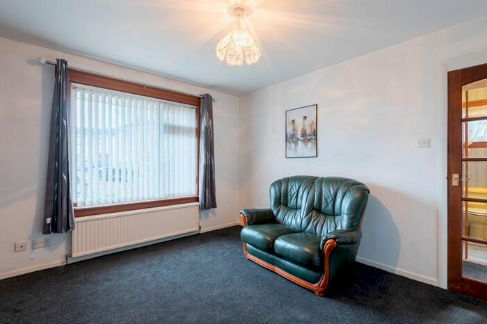 2 Bedroom Semi-Detached Bungalow For Sale In Muir Place, Forfar, DD8