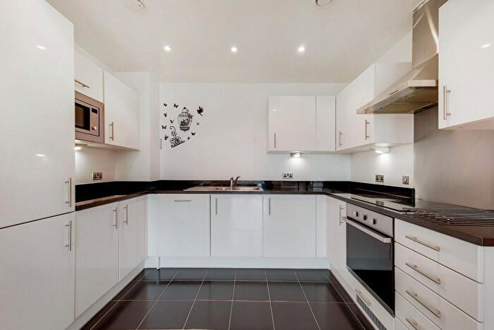 1 Bedroom Flat To Rent In Pinner Road, Harrow, HA1
