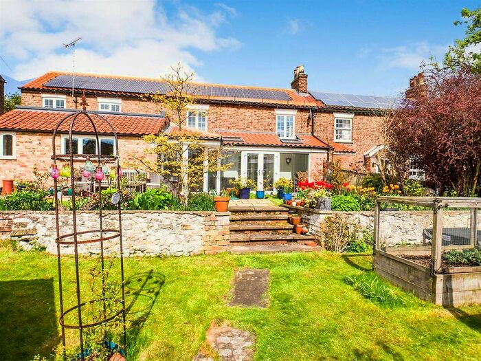 3 Bedroom Semi-Detached House For Sale In Church Lane, Langtoft, Driffield, YO25