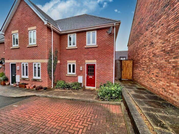 2 Bedroom End Of Terrace House To Rent In Mayfield Close, Glastonbury, BA6