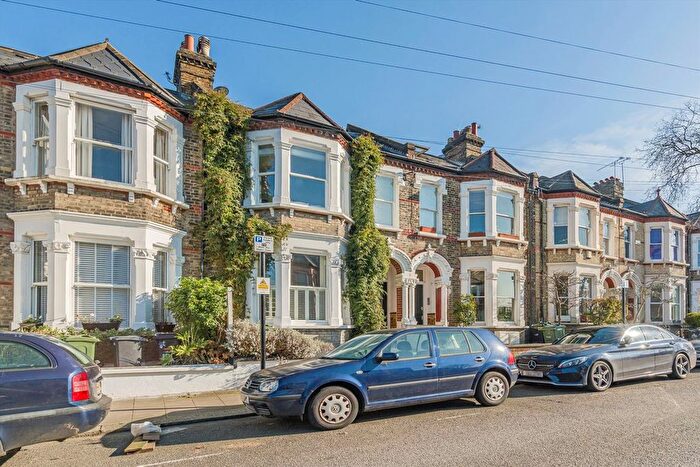 1 Bedroom Flat To Rent In Cotherstone Road, London, SW2
