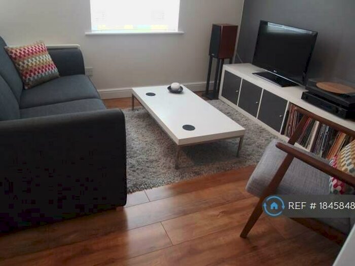 1 Bedroom Flat To Rent In London, London, N19