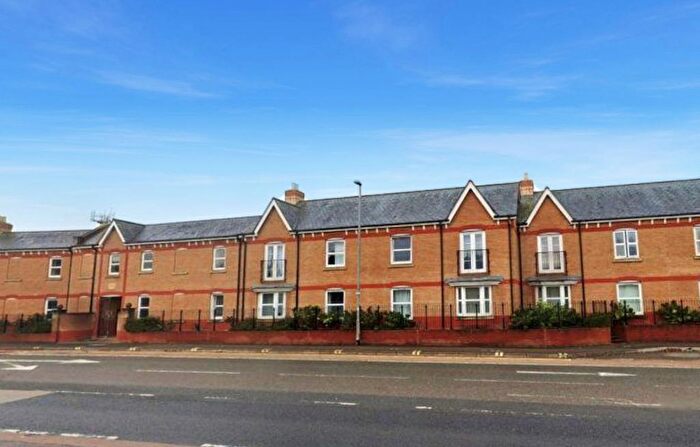 1 Bedroom Flat To Rent In Standish Court, Taunton, TA1