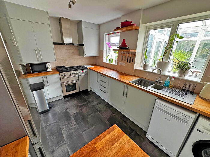 2 Bedroom End Of Terrace House For Sale In Williams Road, Shoreham-by-Sea, BN43