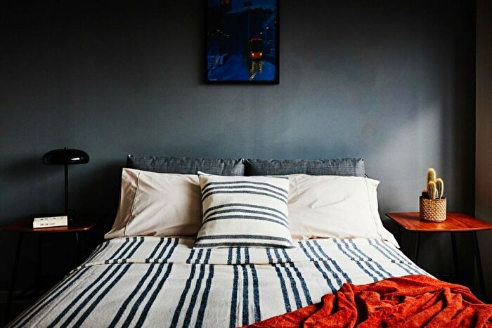 Apartment To Rent In Uncle Manchester, Orient House, Granby Row, Manchester, M1