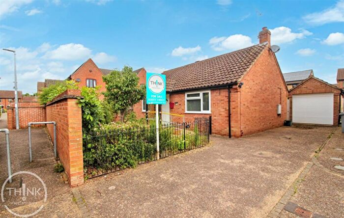 2 Bedroom Detached Bungalow For Sale In Norgate Way, Taverham, Norwich, NR8