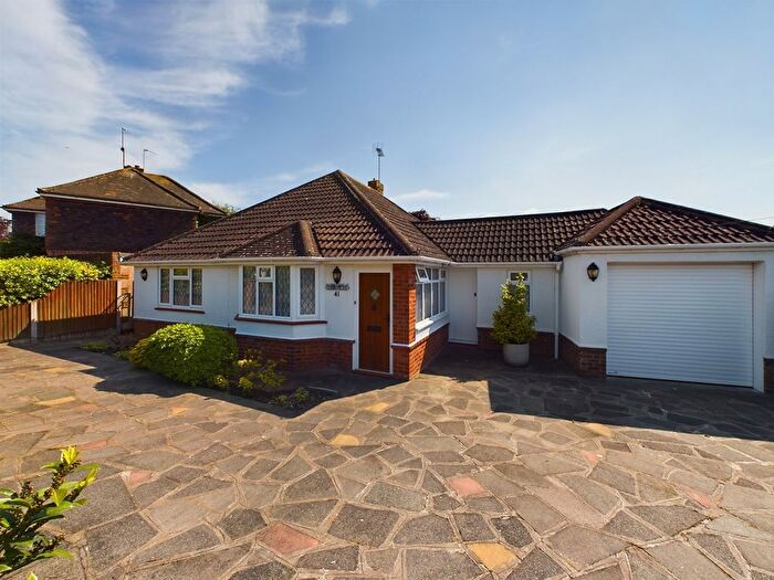 2 Bedroom Detached Bungalow For Sale In Stanley Road, Broadstairs, CT10