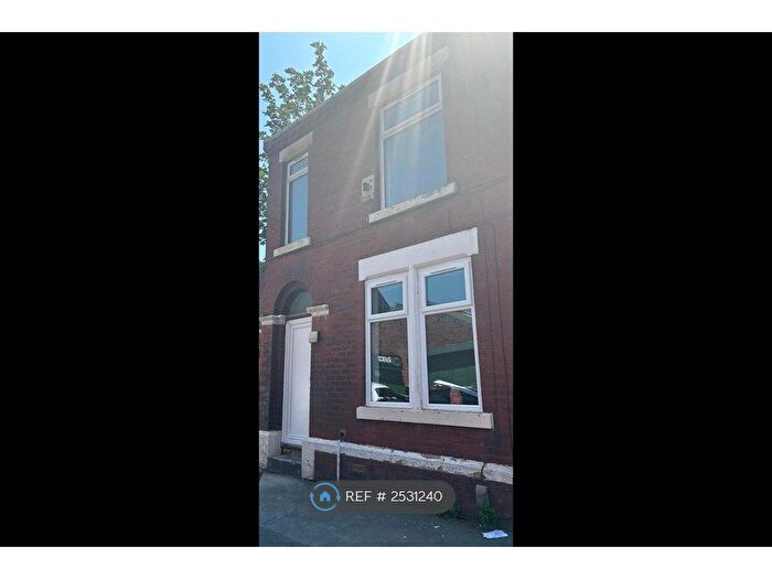 3 Bedroom End Of Terrace House To Rent In Catherine Street East, Denton, Manchester, M34