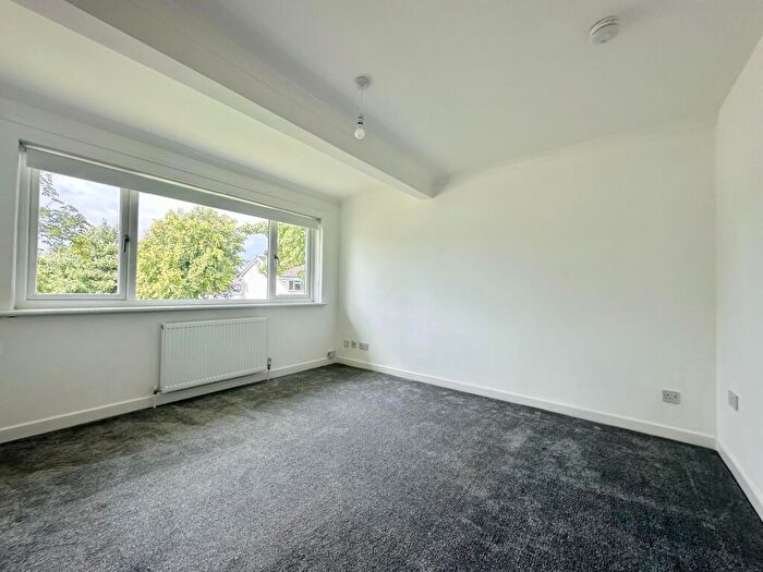 2 Bedroom Flat To Rent In Earlston Crescent, Coatbridge, ML5
