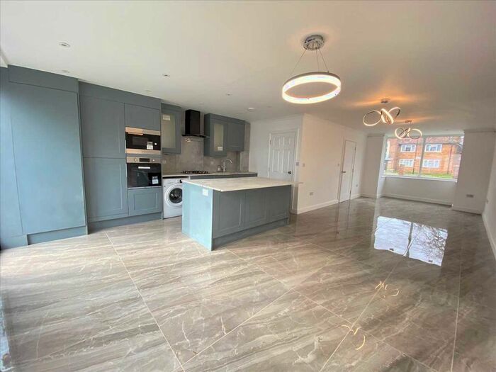 4 Bedroom Terraced House To Rent In Ruislip Road East, London, W13