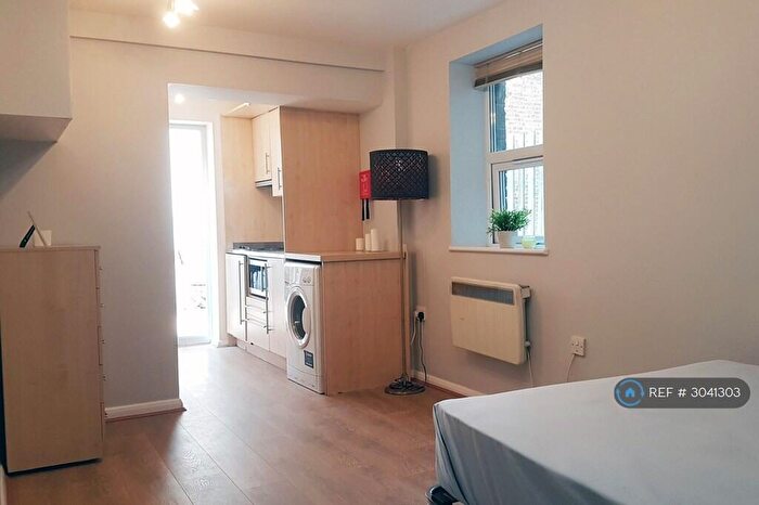 Studio To Rent In Rufford St, London, N1