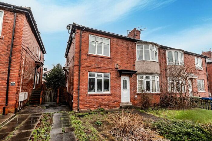 2 Bedroom Flat For Sale In Benton Road, High Heaton, Newcastle Upon Tyne, NE7
